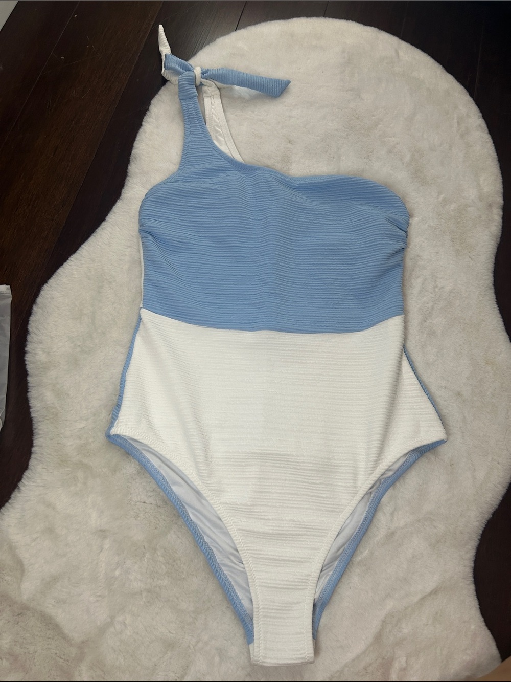 Cupshe Two-Tone One-Shoulder Light Blue and White Ribbed One-Piece